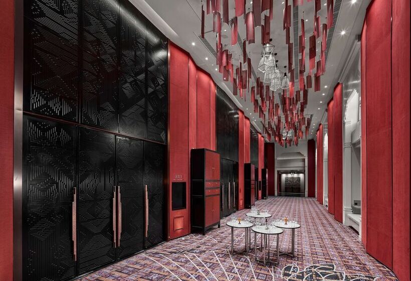 فندق Hilton Shigatse