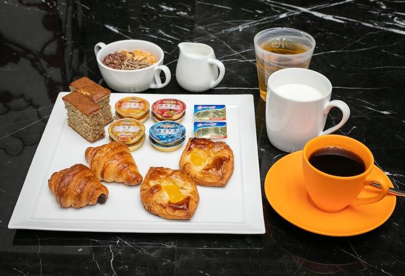 فندق Hilton Shigatse