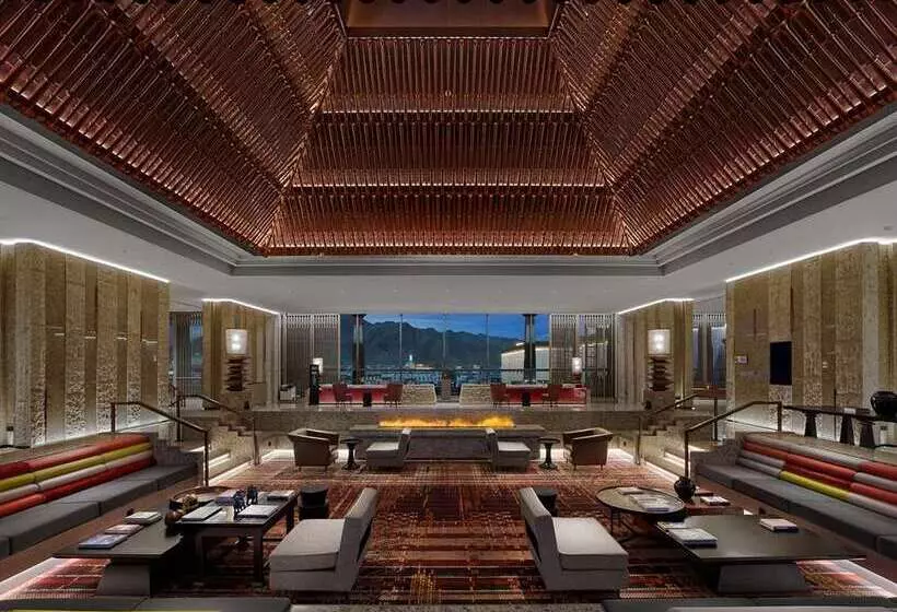 ホテル Hilton Shigatse