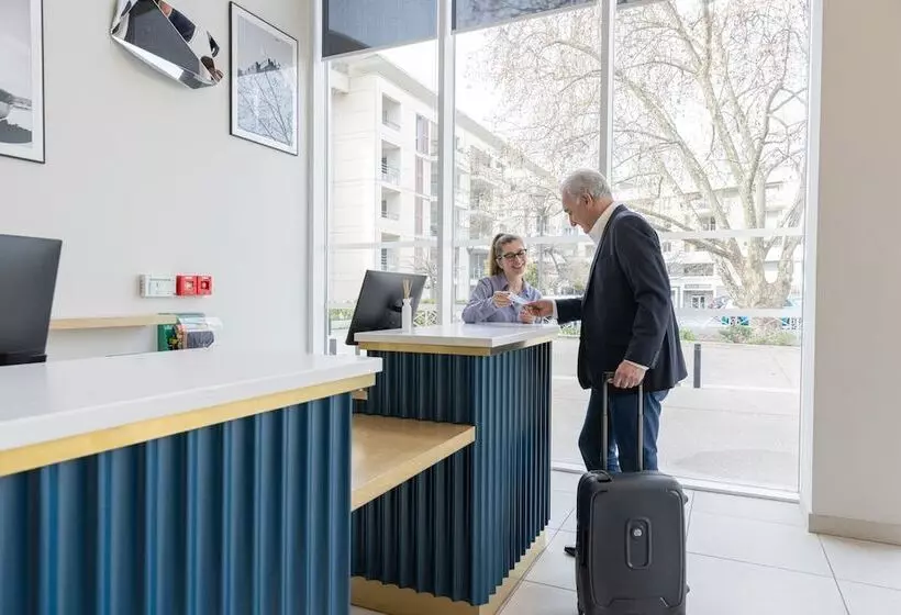 Hotelli Indigo Cagnes Sur Mer, An Ihg