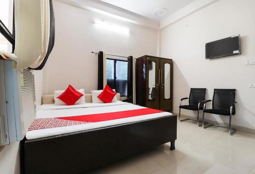 Hotelli Oyo 45992  Royal