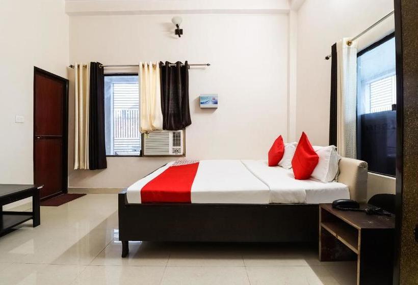 Hotelli Oyo 45992  Royal