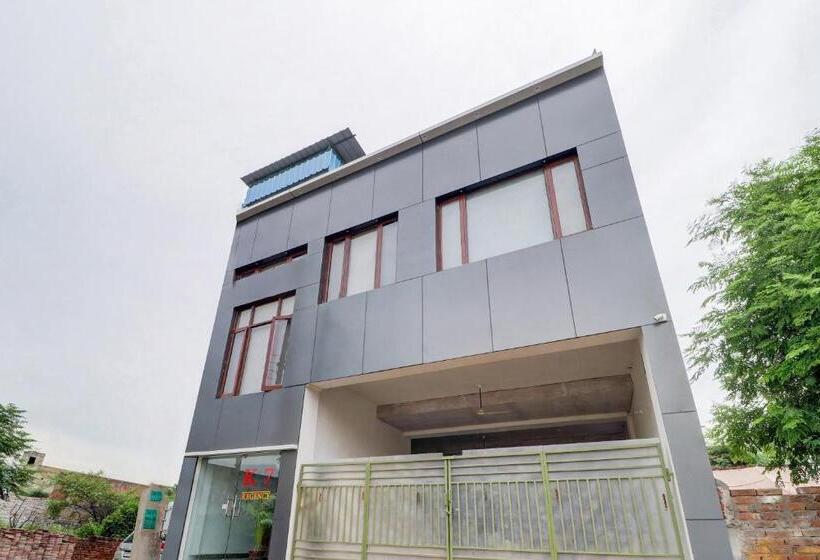 בית מלון כפרי Oyo 81954 K7 Regency