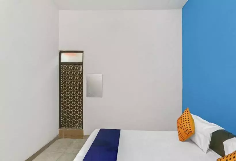 ホテル Spot On 72226  Chandrajyoti