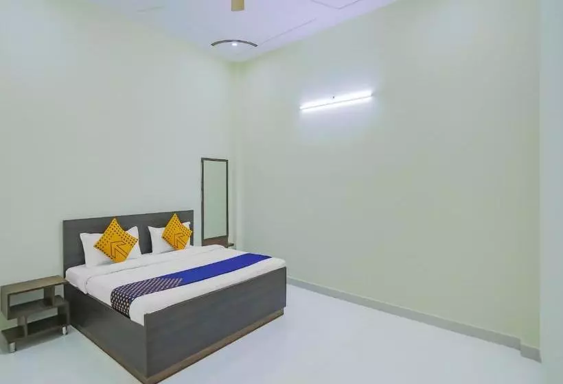 ホテル Spot On 72226  Chandrajyoti