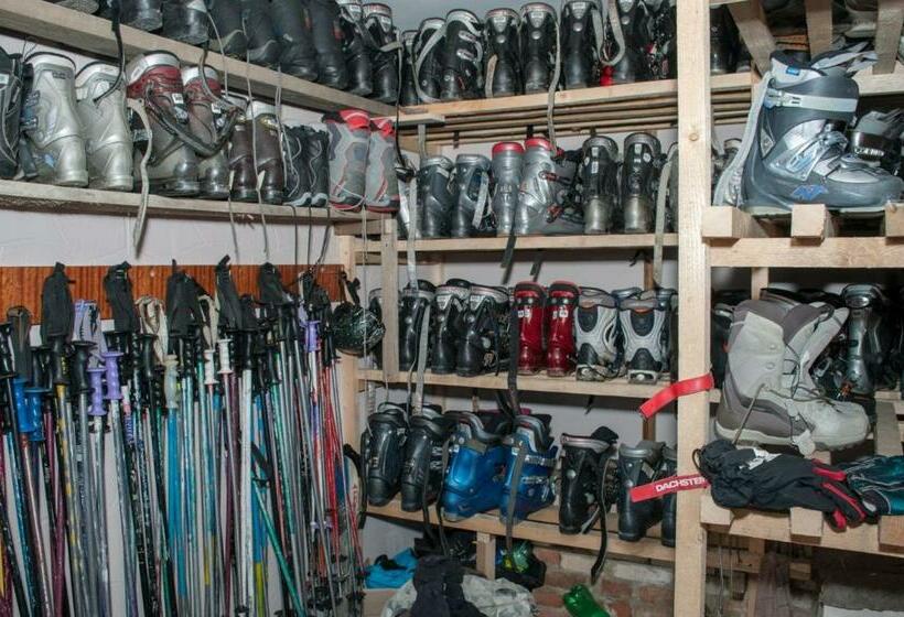 פנסיון Good House