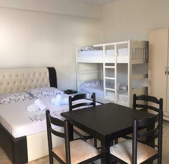 ペンション Guesthouse A&f