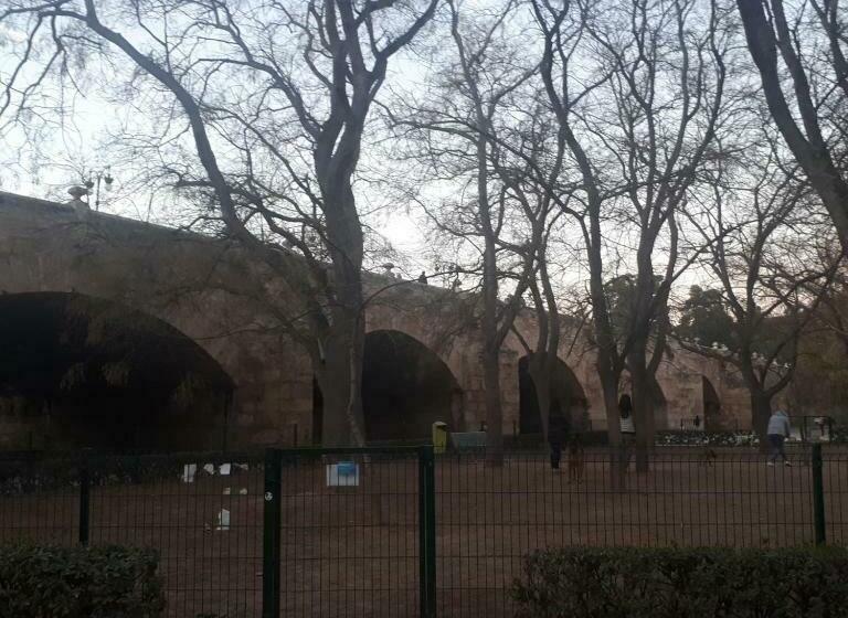 بنسيون Room In Guest Room Twin Room In Valencia With Private Bathroom And Large Terrace For Pets