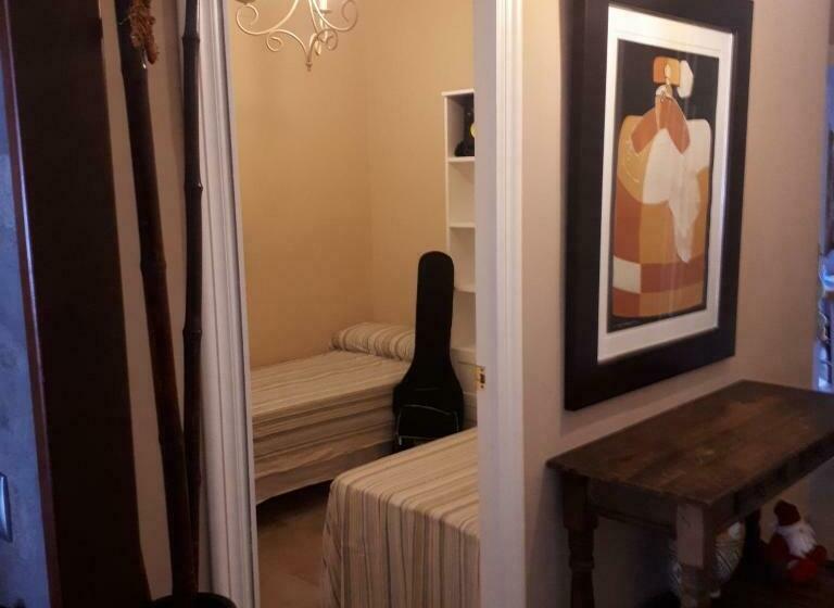 بنسيون Room In Guest Room Twin Room In Valencia With Private Bathroom And Large Terrace For Pets