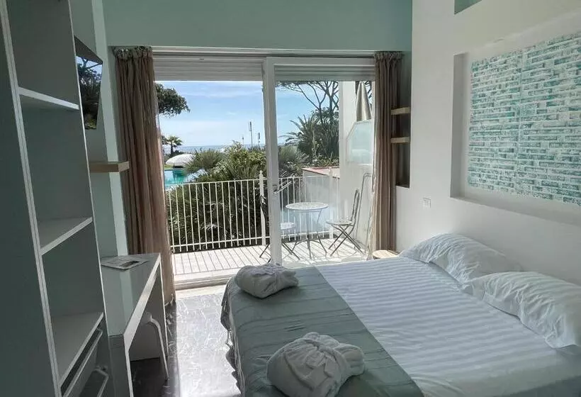 Capo Circeo Beach Resort Spa Fronte Mare