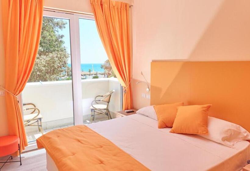 Capo Circeo Beach Resort Spa Fronte Mare