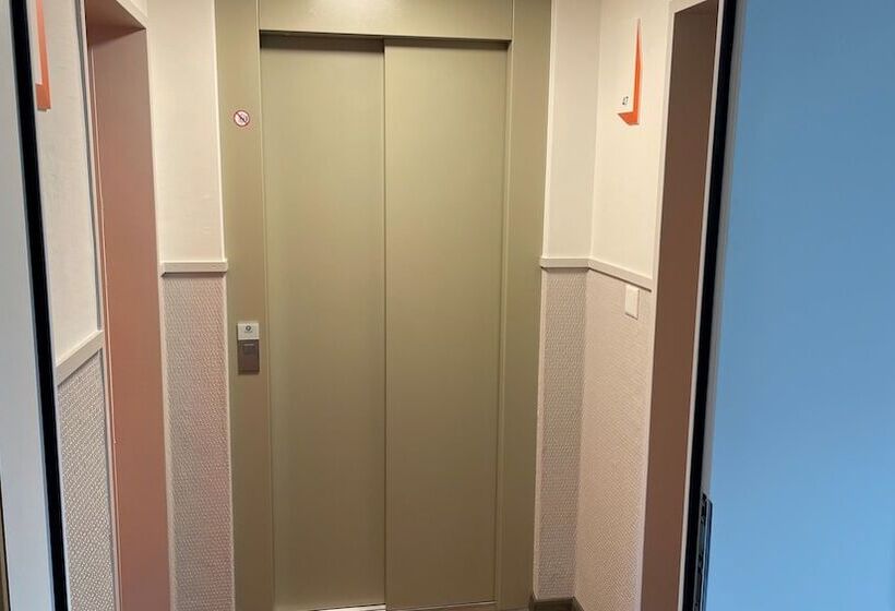 Easyhotel Zürich Limmatplatz