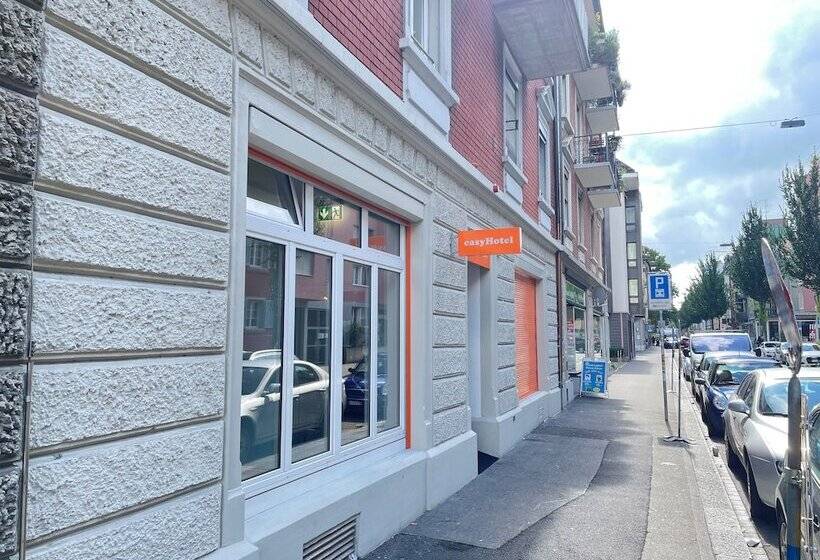 Easyhotel Zürich Limmatplatz