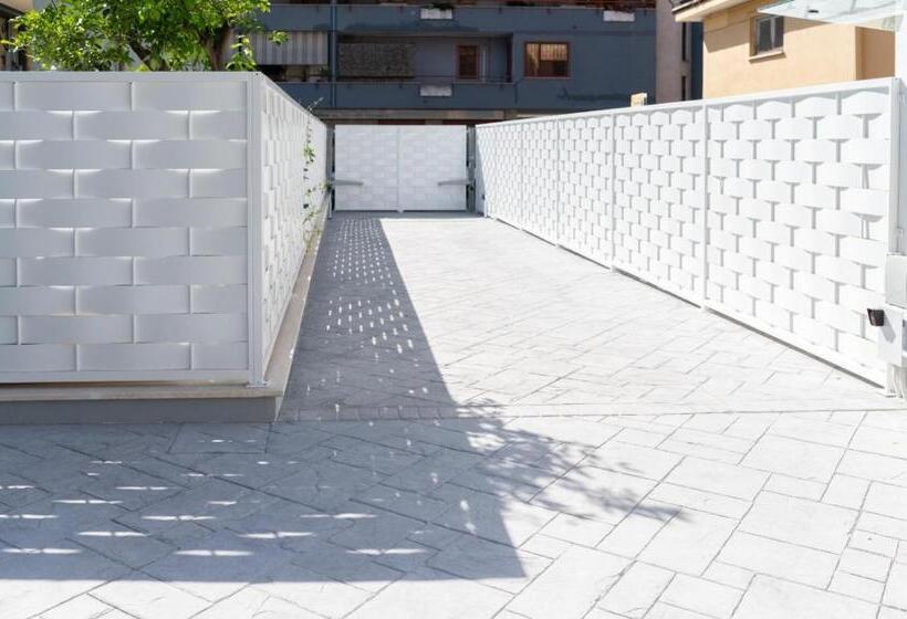 Grey House Bed & Breakfast