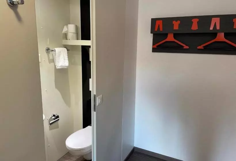 Easyhotel Zürich Limmatplatz