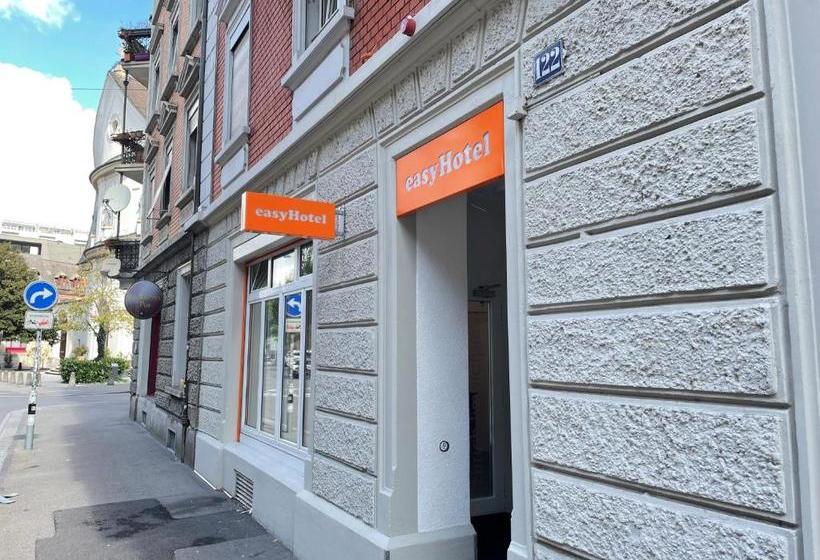 Easyhotel Zürich Limmatplatz