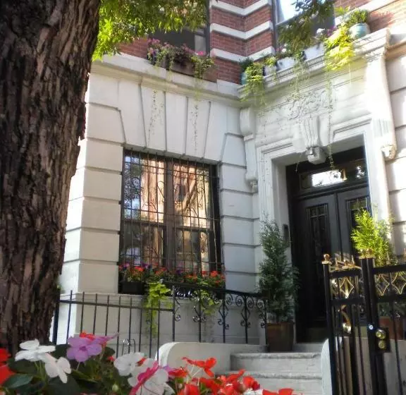 هتل The Gallery House
