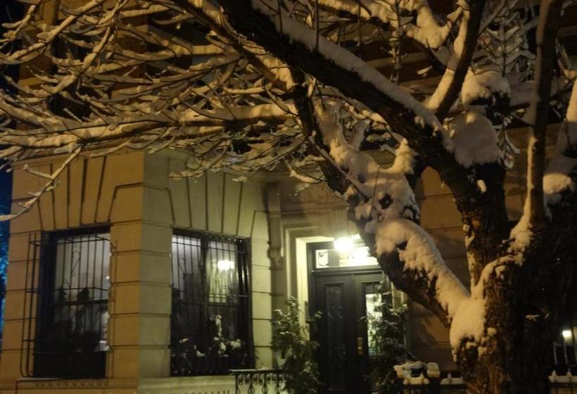 בית מלון כפרי The Gallery House