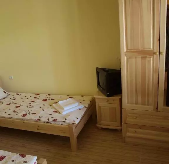 پانسیون Dobrevata House