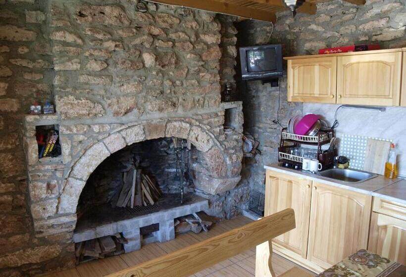 پانسیون Dobrevata House