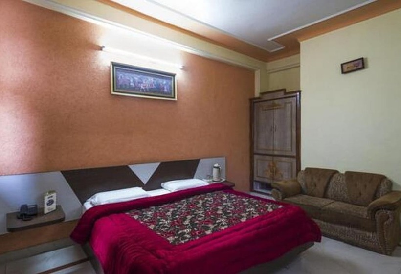 فندق Bhawani International