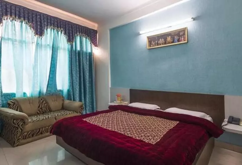 Отель Bhawani International