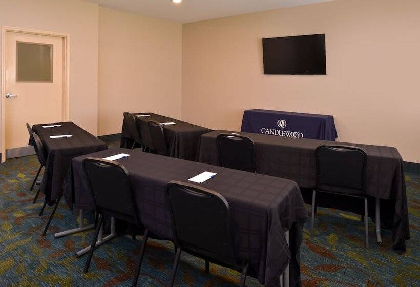 호텔 Candlewood Suites Bloomington, An Ihg