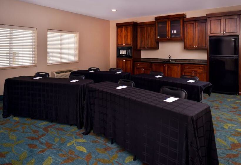 호텔 Candlewood Suites Bloomington, An Ihg