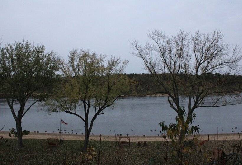 Отель Cedar Lodge And Settlement