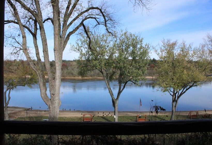 Отель Cedar Lodge And Settlement