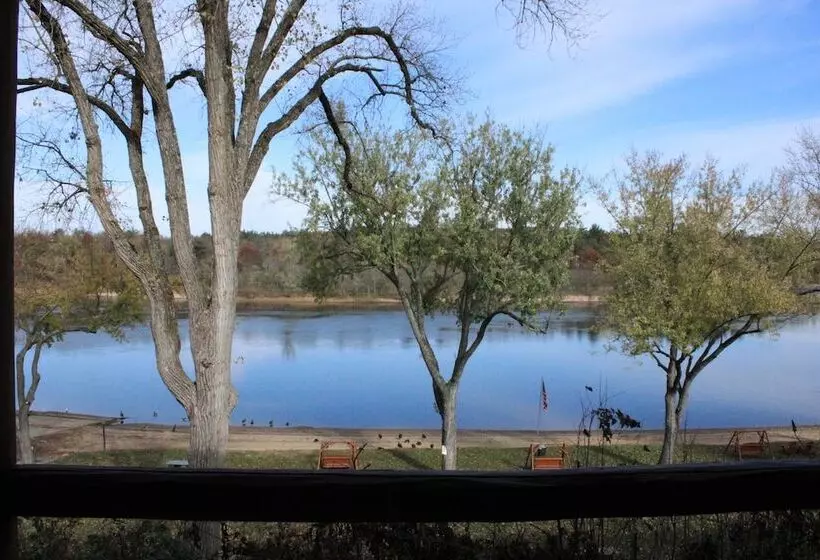 هتل Cedar Lodge And Settlement