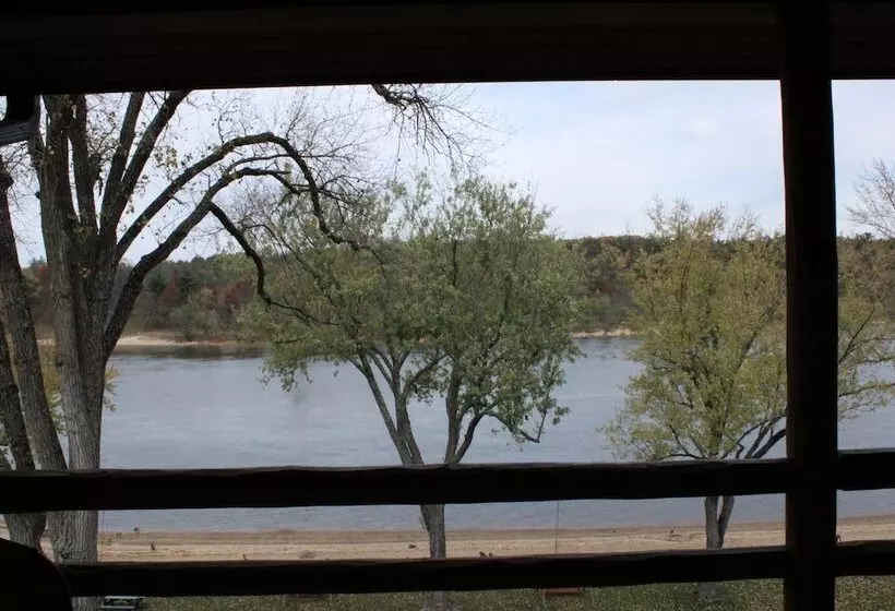 هتل Cedar Lodge And Settlement