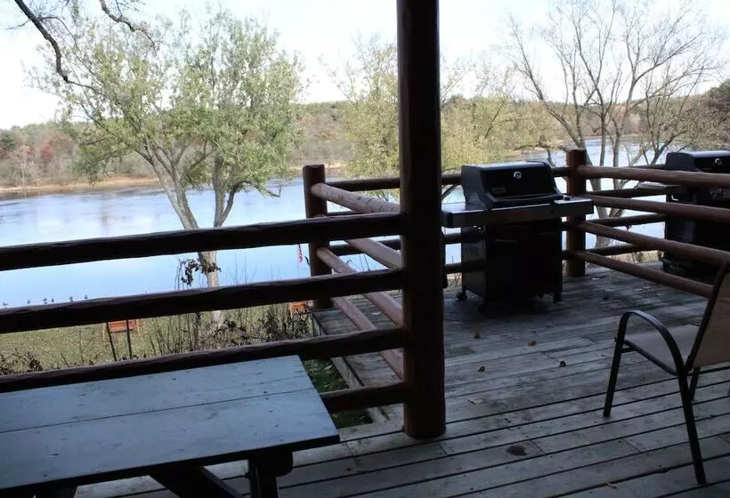 هتل Cedar Lodge And Settlement