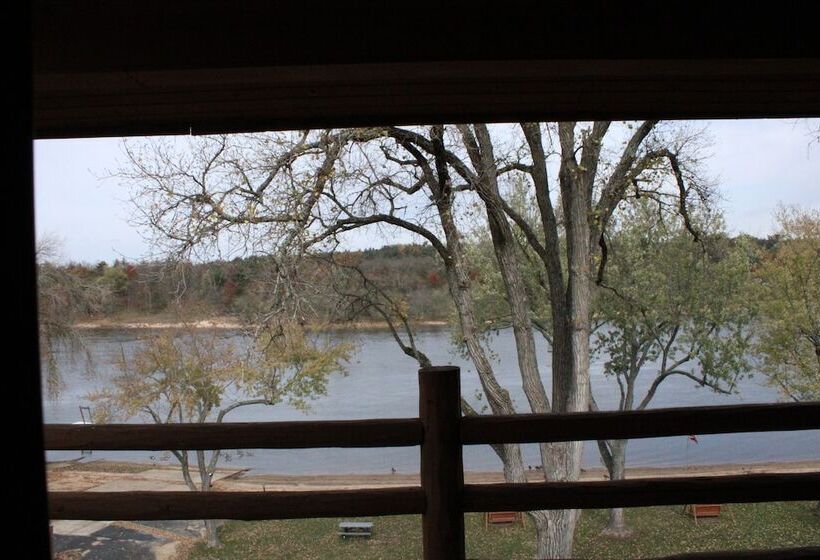 Отель Cedar Lodge And Settlement