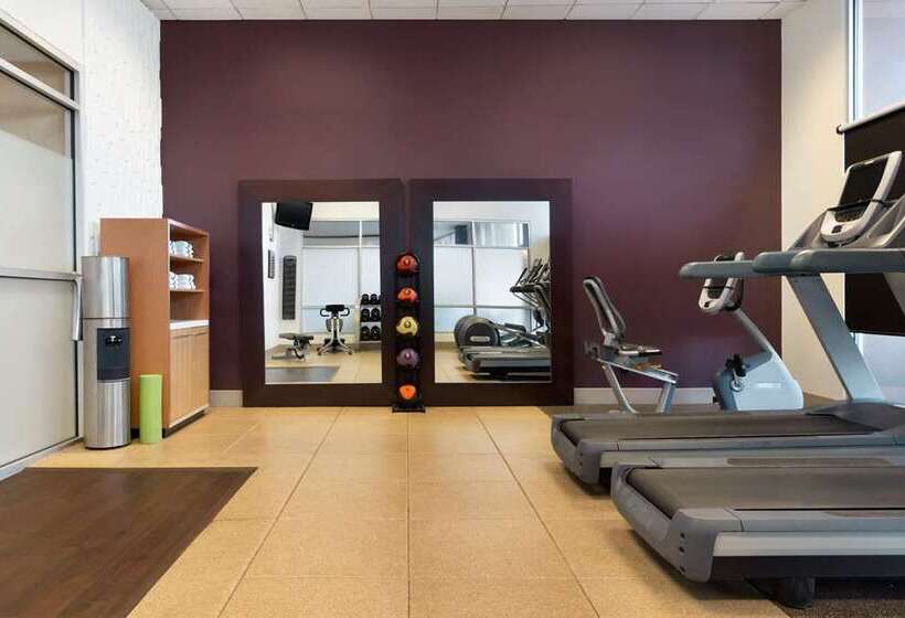 هتل Embassy Suites By Hilton Albuquerque