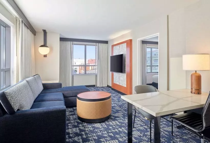 Hotel Embassy Suites By Hilton Washington D.c. – Convention Center