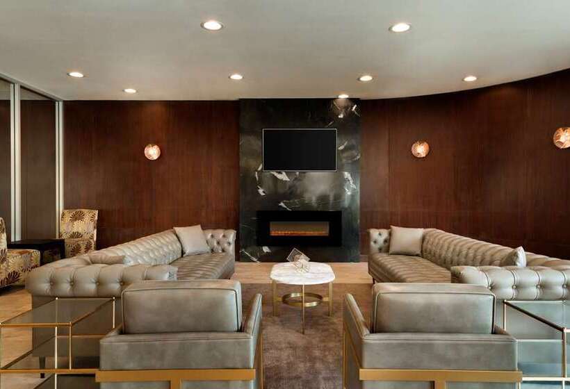 בית מלון כפרי Embassy Suites Los Angeles Glendale