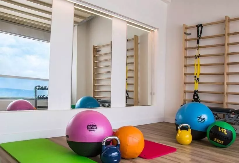 Hotel Herbert Samuel Okeanos Suites Herzilya