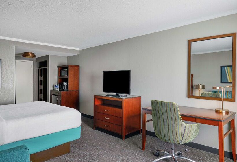 בית מלון כפרי Hilton Garden Inn Allentown West