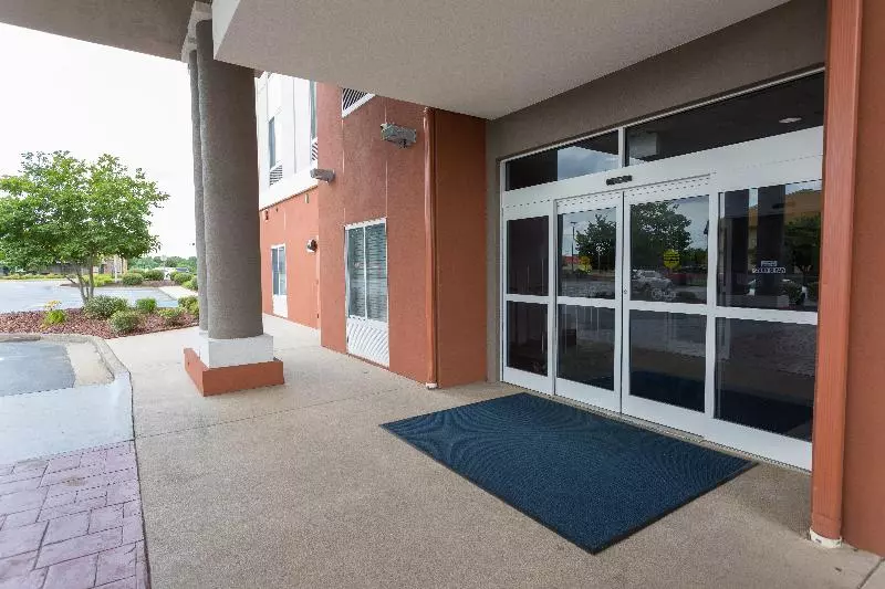 Holiday Inn Express Hotel & Suites Athens By Ihg