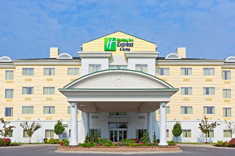 Holiday Inn Express Hotel & Suites Watertown   Thousand Islands, An Ihg