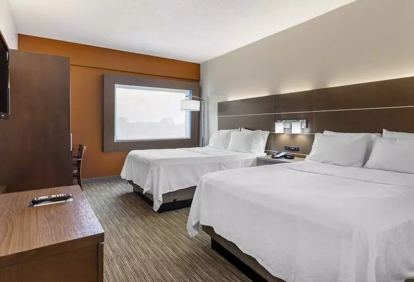 هتل Holiday Inn Express Branson  Green Mountain Drive, An Ihg