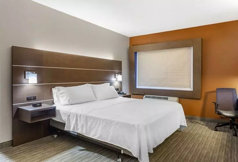 هتل Holiday Inn Express Branson  Green Mountain Drive, An Ihg