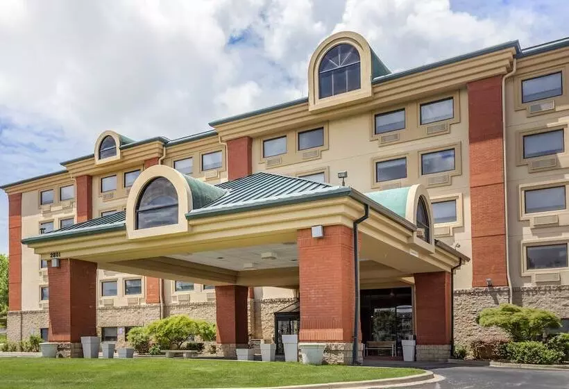 هتل Holiday Inn Express Branson  Green Mountain Drive, An Ihg