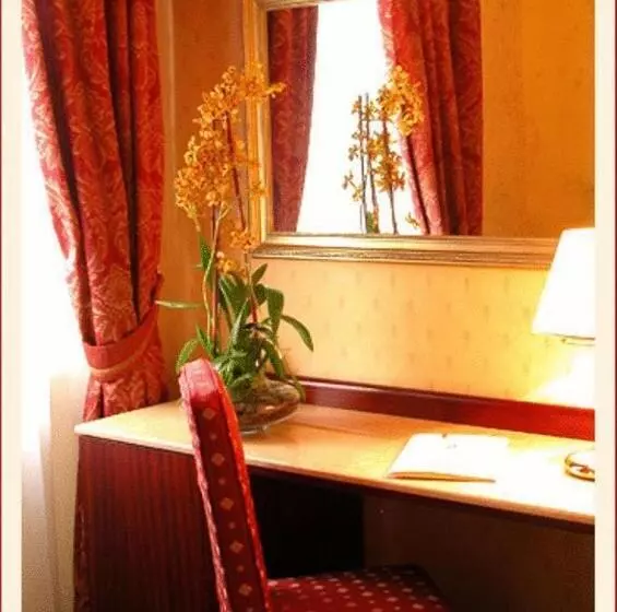 ホテル La Spia D'italia