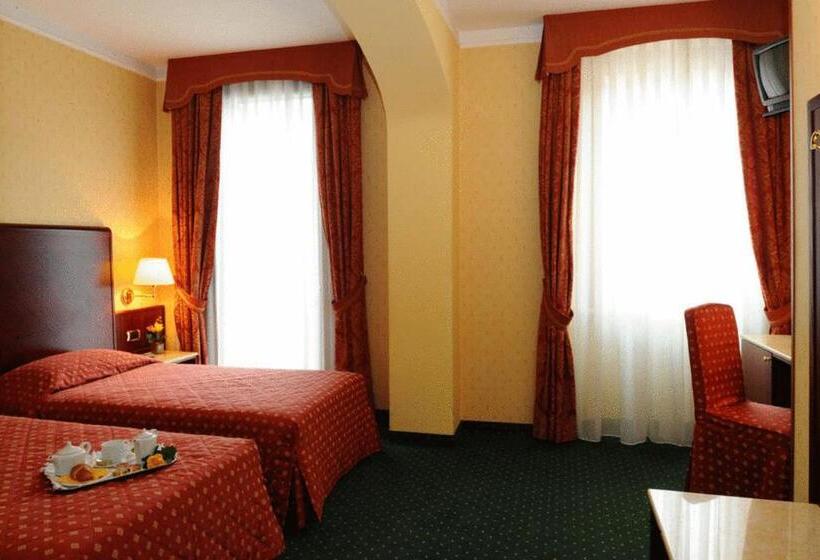 فندق La Spia D'italia