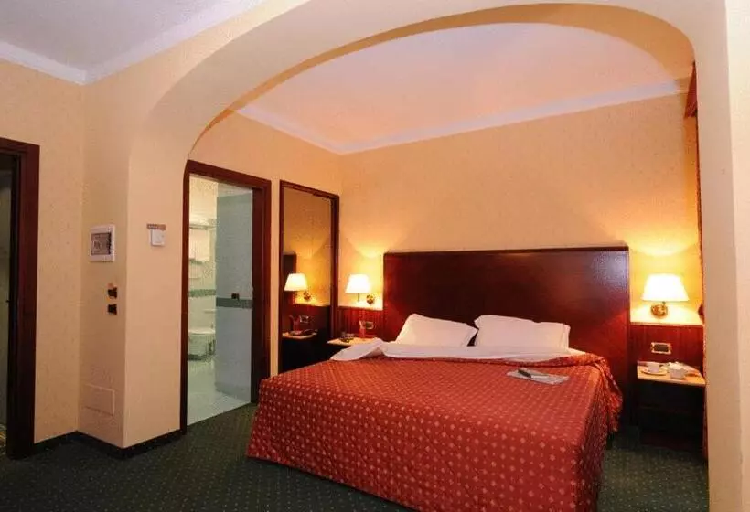 ホテル La Spia D'italia