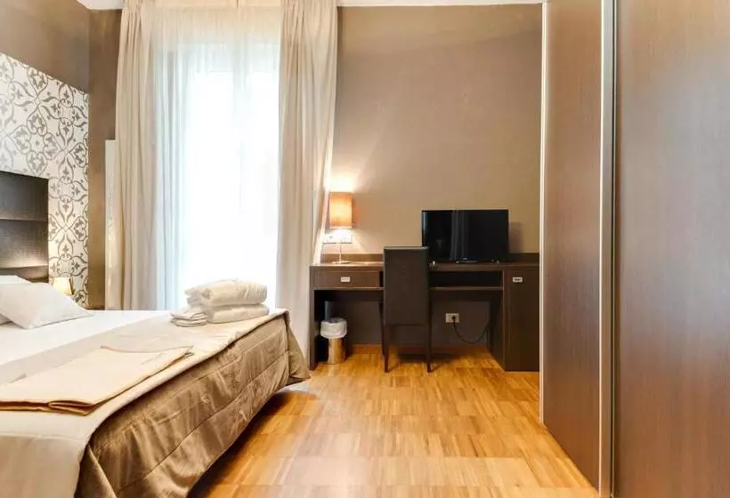 Отель Atmosfere Milano Marittima