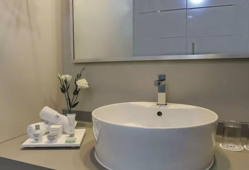 Отель NH Mexico City Valle Dorado