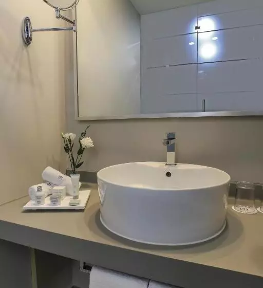 Отель NH Mexico City Valle Dorado